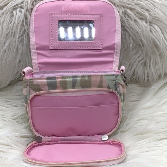 🌼3/$12🌼BUNDLE DEAL! Mudd Pink Camo Print Crossbody - Picture 7 of 11